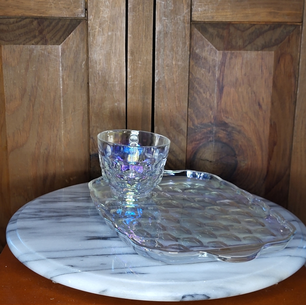 Carnival Glass Snack Tray Set - Picture 13 of 17